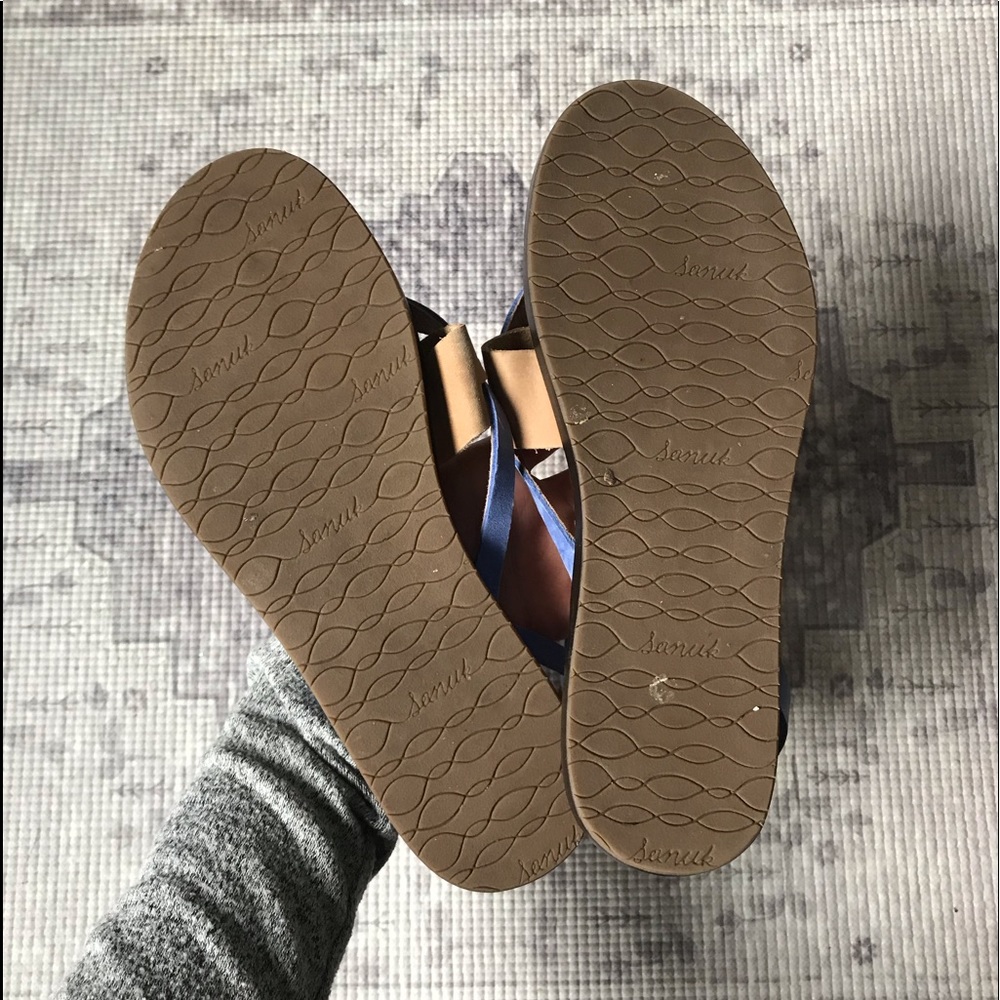 Sanuk Strappy Leather Sandals - Picture 5 of 8